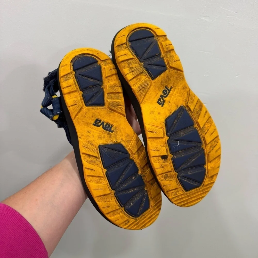 Teva Youth Hurricane XLT 2 Sandal Hiking Outdoor Watershoes Size 6 Blue Yellow
